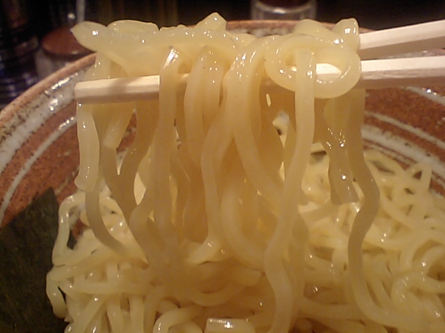 美豚 蓮田店:麺