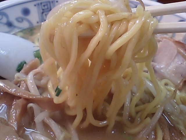 ぎょらん坂:麺