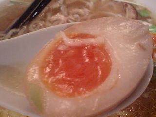 ふぅふぅ亭:半熟玉子