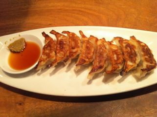 西麻布 五行:焼き餃子