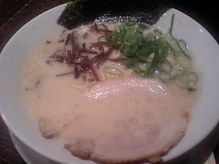 目黒:とんこつらーめん 権之助