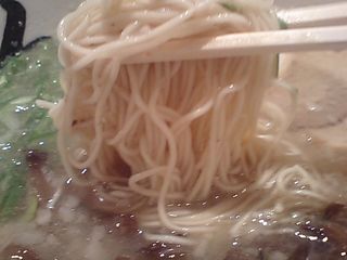 ラーメン屋 秀:麺