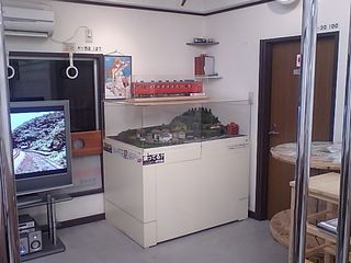 キハ:店内04