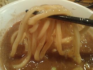 馳走麺 狸穴(まみあな)