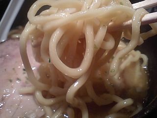 まるきゅう:麺