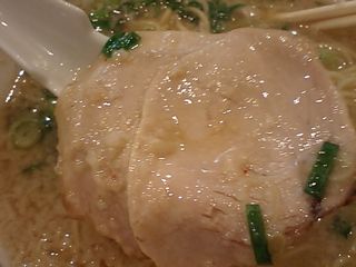 ますたにラーメン:チャーシュー