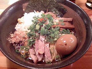 池袋:瞠(みはる)
