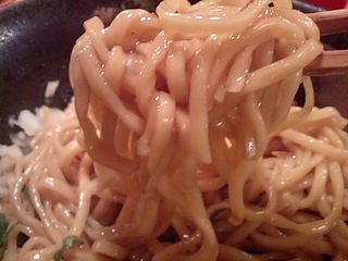 瞠(みはる):麺
