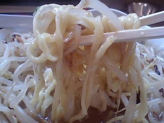 みそ一発:麺