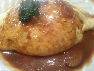 グリル百舌:オムライス(デミグラスソースがけ)
