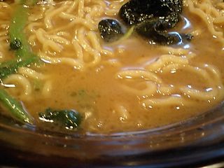 横浜豚骨らーめん むらさき