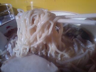 ホープ軒:麺