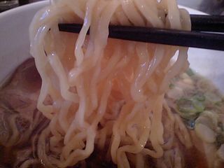 プルーカフェ:麺