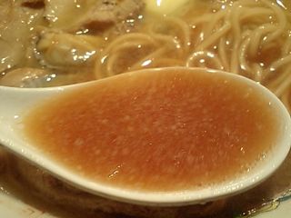 末廣ラーメン本舗:スープ