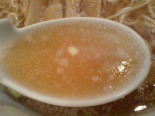 らーめん たくみ:スープ