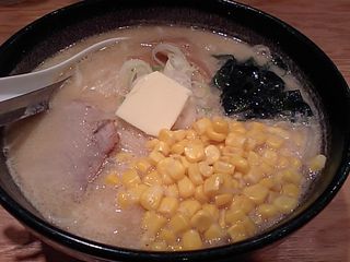 新宿西口:北海道らーめん 貫(とおる)