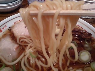 つし馬:麺