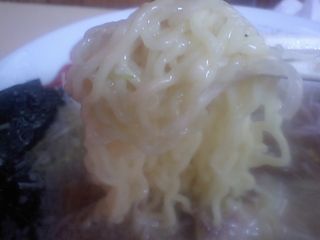 昔ながらの屋台らーめん:麺